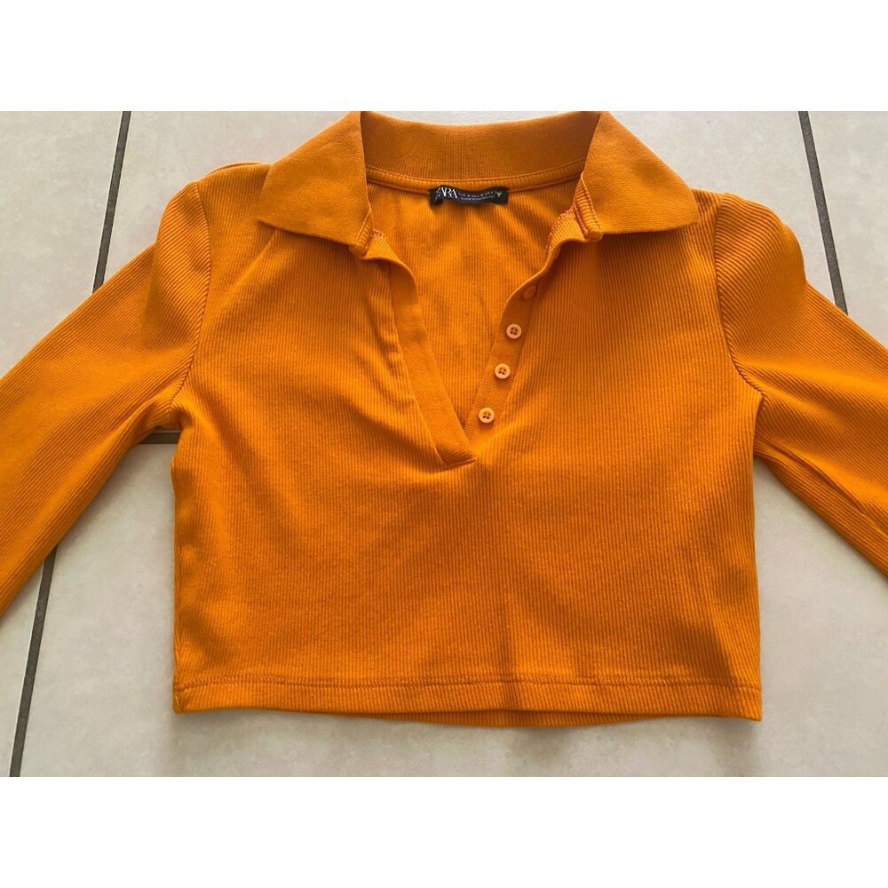 Zara Ribbed Long Sleeve Crop Top Women’s Size Small Orange Faux Button - Picture 3 of 7